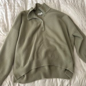 Abercrombie & Fitch Sweater